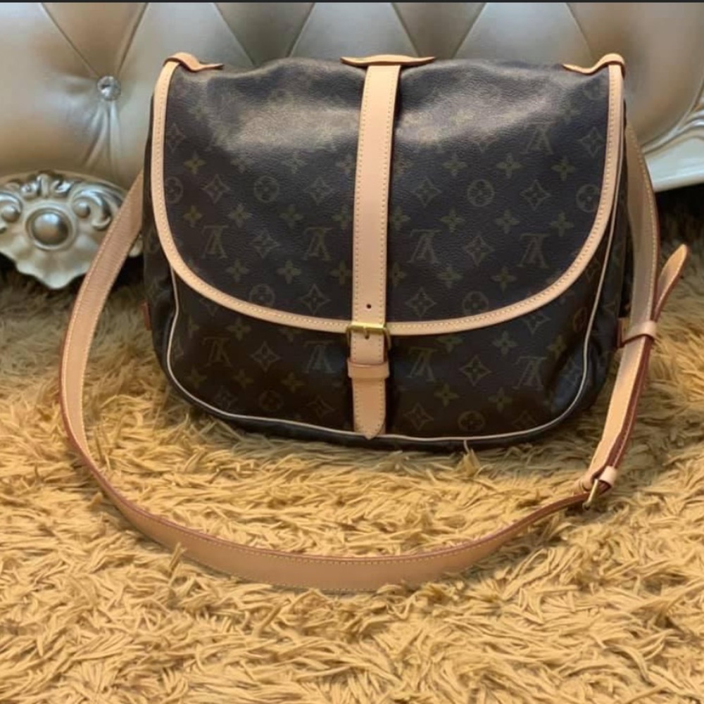 💝 Auth Louis Vuitton Saumur 35 Monogram Bag🌼